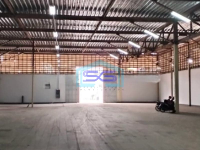 Disewakan Gudang Bagus LB 1500m² di Jl Raya Cikokol Tangerang Kota