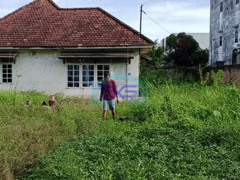 Disewakan Tanah dan Bangunan Jalan Bay Salim Palembang LT 2000m2