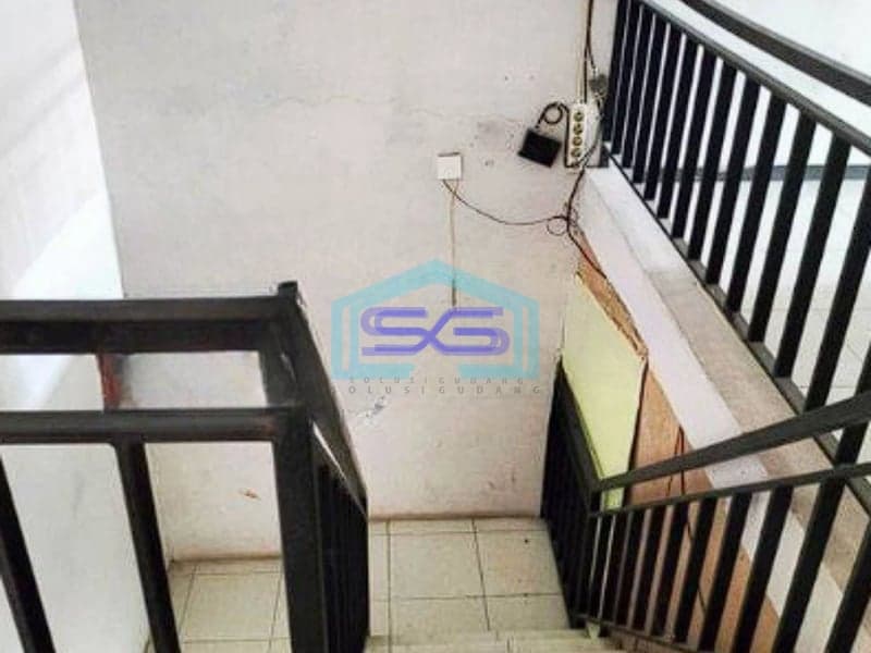 Disewakan Ruko Siap Pakai 2 Lantai LB 156m2 Daerah Malang