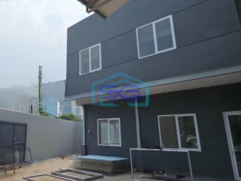 Disewakan Gudang Ada Kantor Luas Tanah  530 m² di Duri Kosambi Jakarta Barat