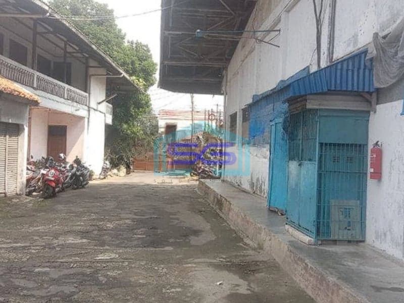 Disewakan Gudang Ex Garment Masuk Container 40 Ft di Bogor LT 2500m2