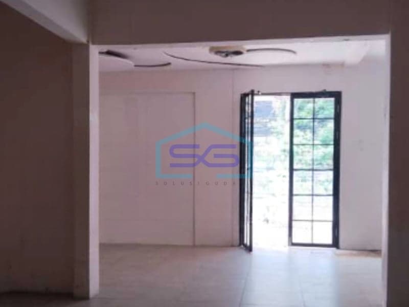 Commercial Space for Rent Land Area 300 sqm Located in Central Semarang