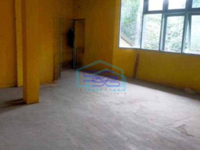 Dijual Gudang Siap Huni Lokasi Bebas Banjir di Alam Sutera Tangerang Luas Tanah  640 m²