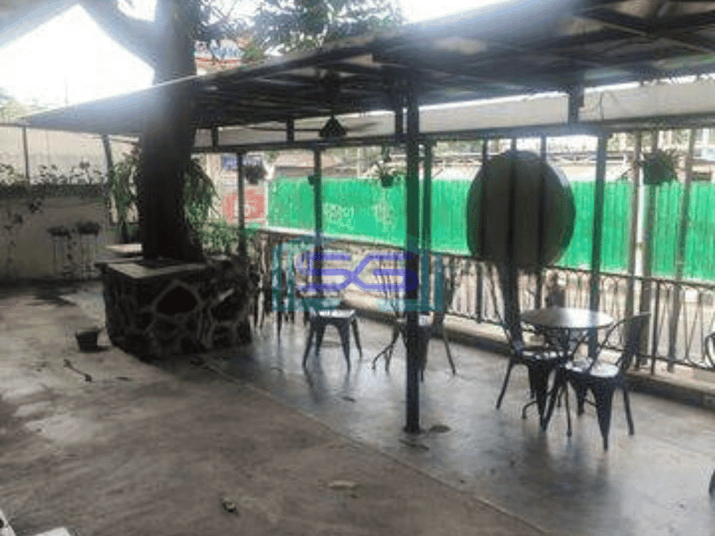 Disewakan Ruko Cocok Untuk Usaha Parkiran 8mobil di Pinggir Jalan Tebet Jakarta Selatan