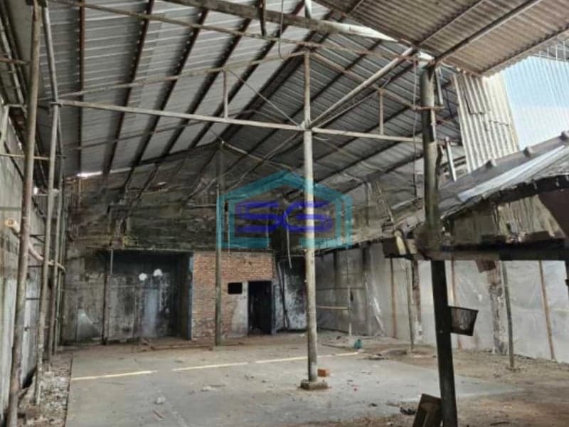 Disewakan Gudang Luas Tanah 560 m² Lokasi di Kapuk Kamal Jakarta Barat