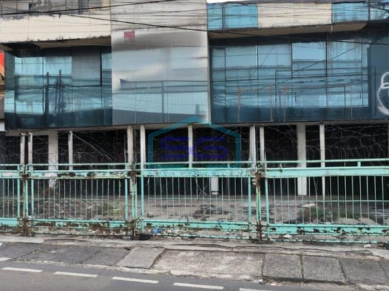 For Sale: Shop House in Radio Dalam, Kebayoran Baru, South Jakarta, Building Area 650 m²
