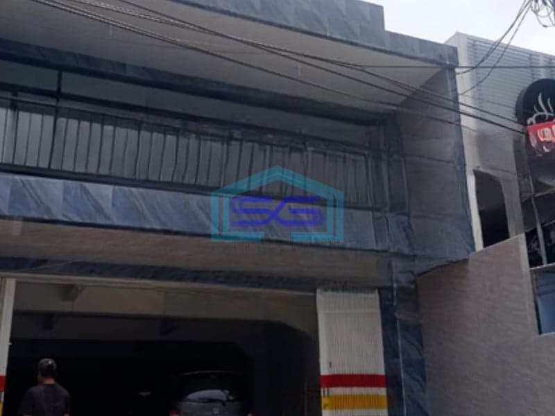 Disewakan Ruko 3 Lantai Luas Bangunan 300 m² Lokasi Blimbing Malang