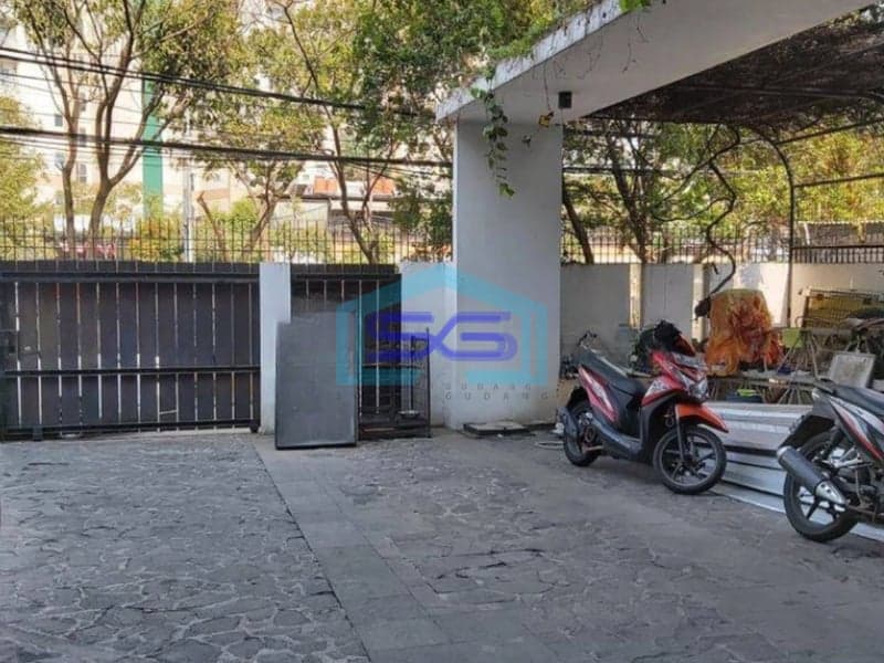 Dijual Gedung 4 Lantai di Jalan Arteri Kelapa Gading Jakarta Utara LB 700m2