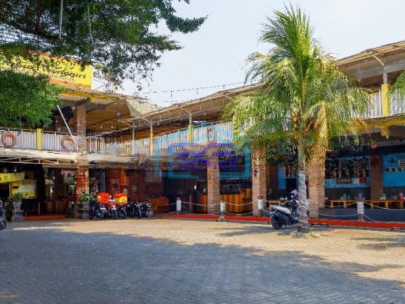 Dijual Ruang Usaha Ex Resto Sunda Lokasi Strategis dan Ramai Cilodong Depok Luas Bangunan  1240 m²