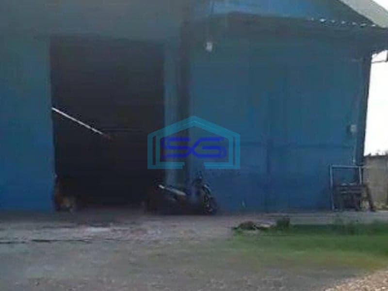 Disewakan Gudang Pinggir Jalan Bisa Masuk Container 40 feet Dekat Toll Citeureup Bogor LT 4000m2