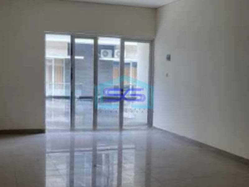 Dijual Ruko 3 Lantai Siap Pakai DI Mainroad Setra Sari Bandung Luas Bangunan 150 m²