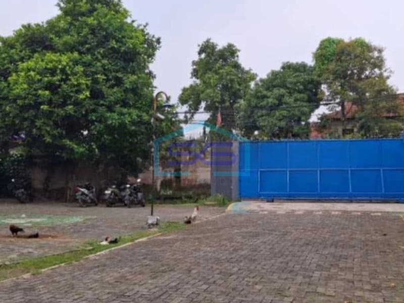 Dijual Gudang Luas Bangunan 1100 m² Lokasi Siap Huni di Legok Tangerang