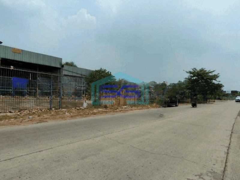 Disewakan Gudang Siap Pakai Di Pinggir Jalan Raya Cibubur Dekat Kota Wisata