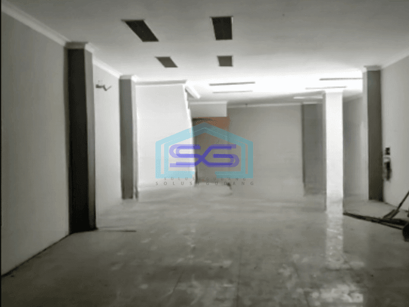 Disewakan Ruko Luas Bangunan 785 m² di Jembatan Lima Jakarta Barat