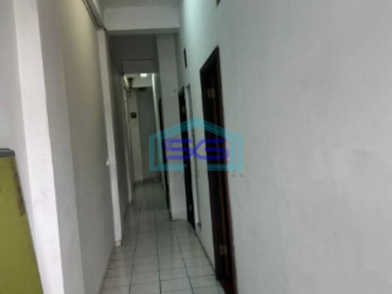 Disewakan Ruko 3 Lantai di Radin Inten Duren Sawit Jakarta Timur Luas 60m2