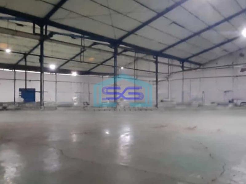 Dijual Gudang Ada Kantor Siap Pakai Luas Bangunan 2600 m² di Semarang
