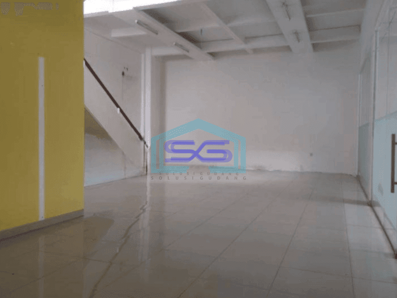 Disewakan Ruang Usaha Cocok Untuk Segala Bisnis Luas Bangunan  1000 m² di Geger Kalong Bandung