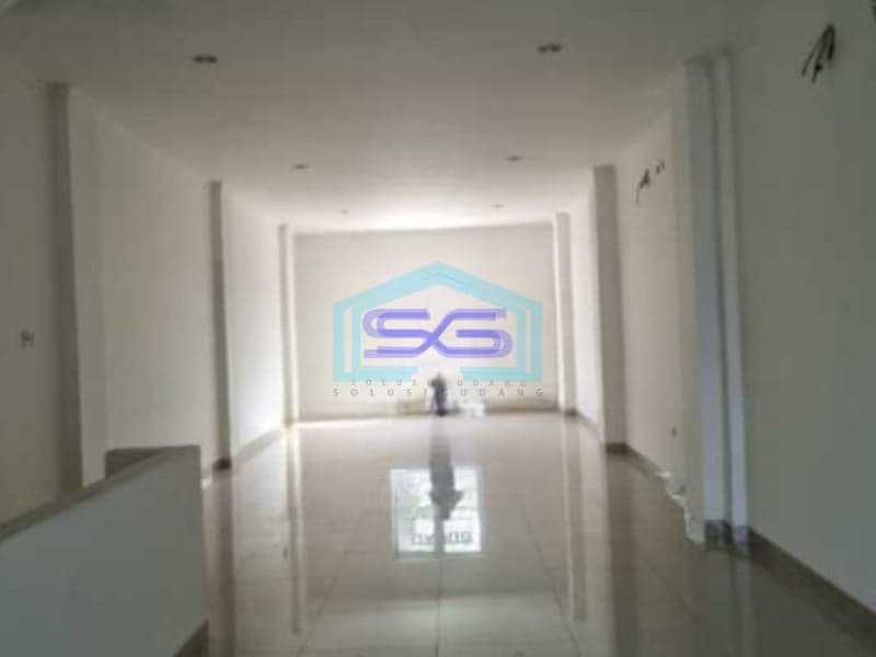 Dijual Ruko 3 Lantai Pinggir Jalan Raya Luas Bangunan 295 m² Lokasi Cengkareng Jakarta Barat