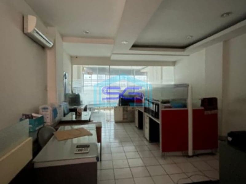 Dijual Ruko 3.5 Lantai di Jl. Pangeran Jayakarta Jakarta Pusat LB 240m2