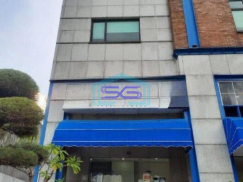 Dijual Ruko Sudah Renovasi SHM Luas Tanah Luas Bangunan 571m2 di Setiabudi Jakarta Selatan