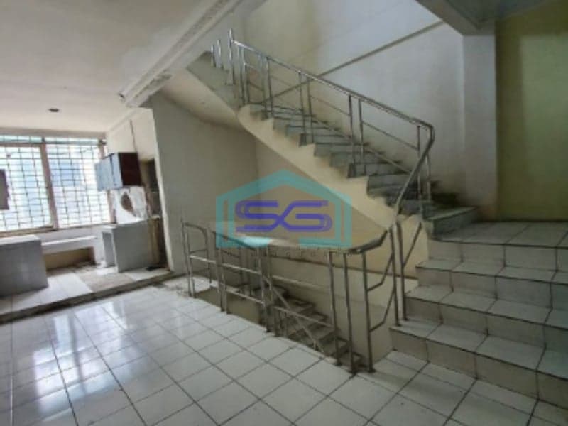 Dijual Ruko di Pinggir Jalan Raya Pluit Jakarta Utara Luas Bangunan 300m²