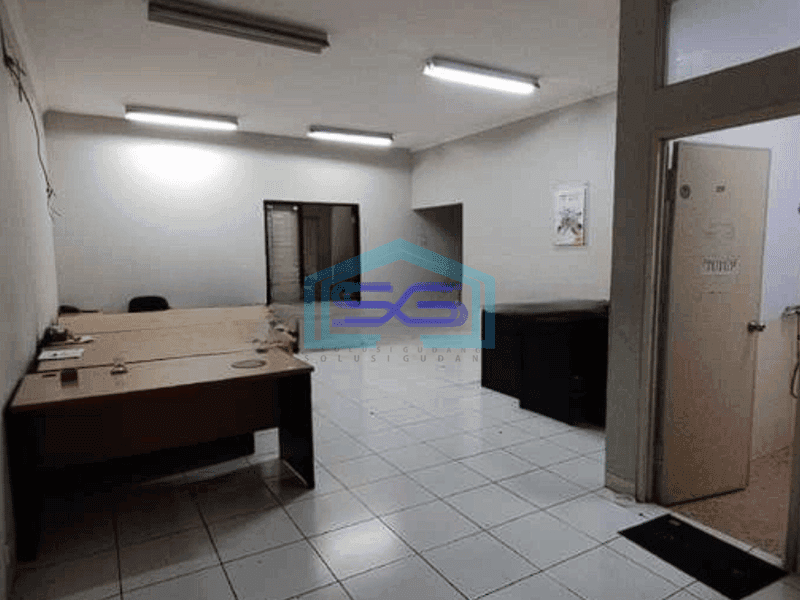 Disewakan Ruko Di Gatot Subroto Bandung Cocok Untuk Kantor Lokasi Strategis LB 455m2