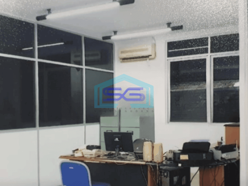 Disewakan Gudang Ada Kantor Luas Tanah  848 m² di BSD Tangerang