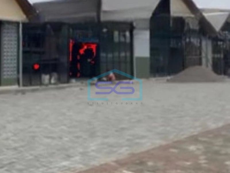 Commercial Space for Rent with Building Area 324 sqm Located in Cimahi