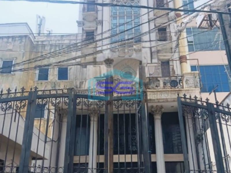 Disewakan Ruko 7 Lantai di Thamrin Jakarta Pusat Luas Bangunan 900m2