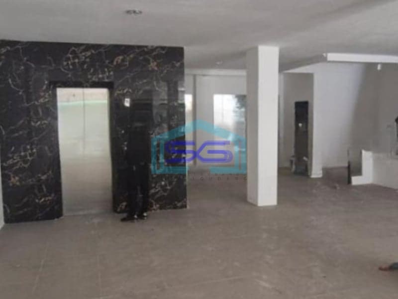 Dijual Ruko Ada Lift Luas Tanah  150 m² Lokasi di Harapan Indah Bekasi