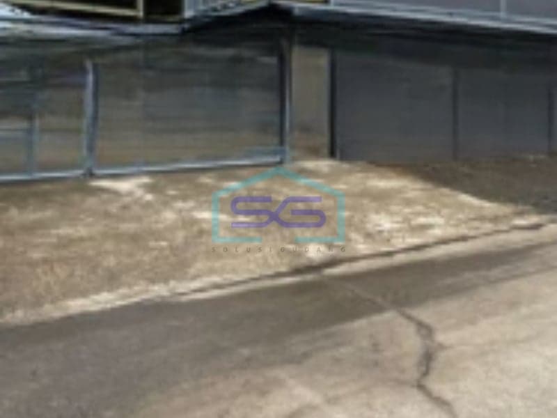 Warehouse for Sale with 40ft Container Access, Building Area 650 m², Located in Tangerang Banten