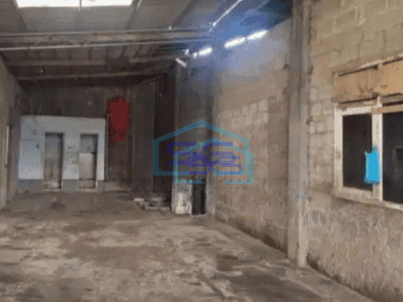 Disewakan Gudang Siap Pakai Ada Kantor Luas Bangunan  600 m² di Pasar Kemis Tangerang