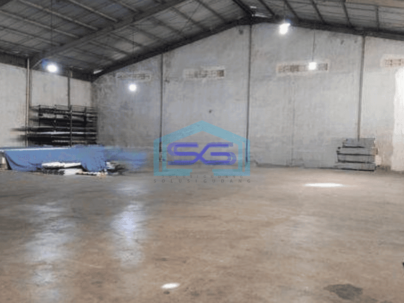 Disewakan Gudang Ada Kantor Luas Bangunan  1250 m² di Krian Sidoarjo