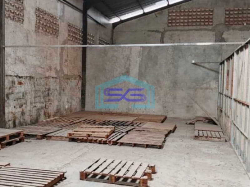 Dijual Gudang Strategis di Bandengan Jakarta Utara Luas Tanah 382m2 Cocok untuk Usaha
