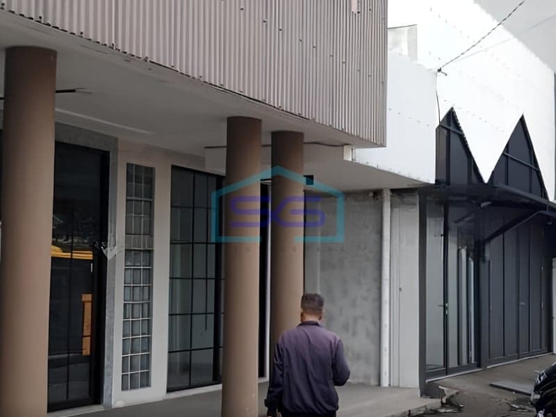 Disewakan Gudang Pinggir Jalan di Jagakarsa, Jakarta Selatan LB 102 m²
