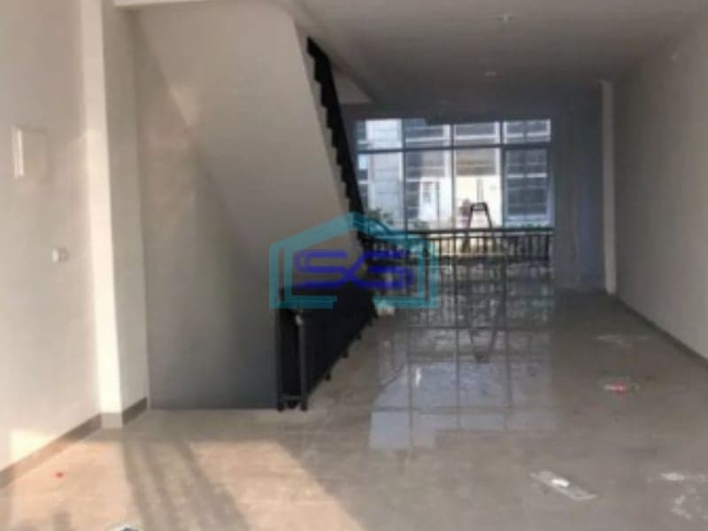 Dijual Ruko Hadap Laut Bangunan 5 Lantai di PIK Jakarta Utara LB 337m2