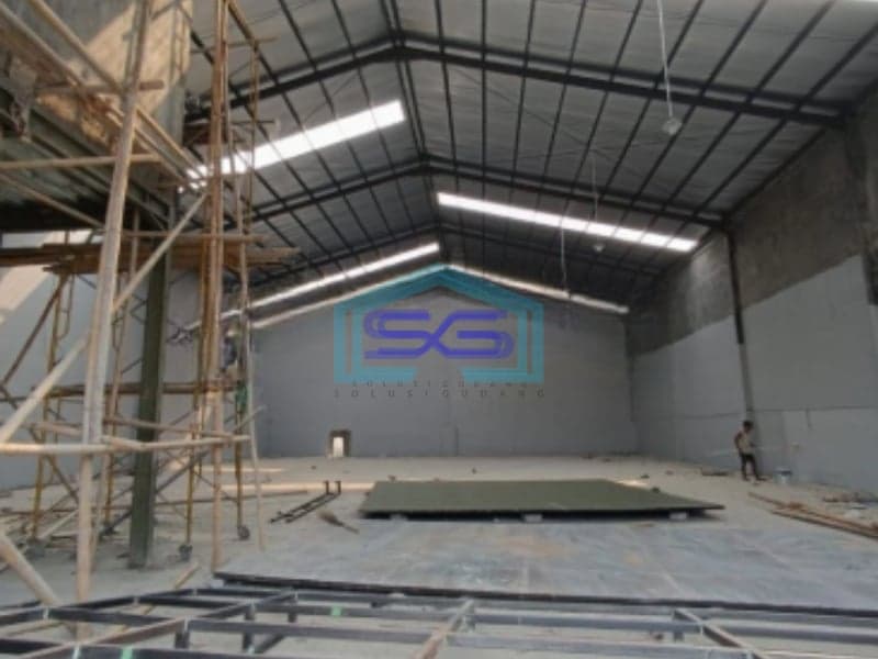 Disewakan Gudang di Kavling DPR Cipondoh Tangerang Sudah Renovasi SHM LT 800m2