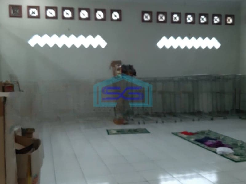 Disewakan Ruang Usaha Luas Bangunan  850 m² Lokasi Gamping Sleman Yogyakarta