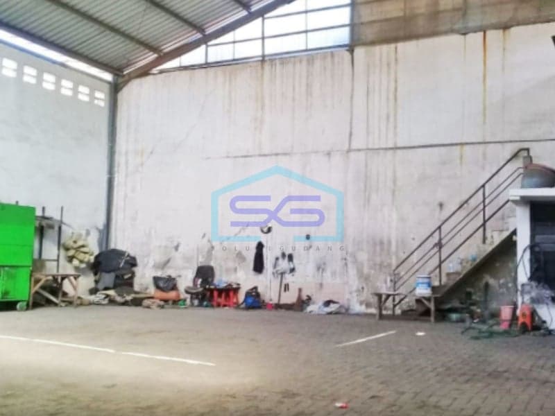 Cheap Warehouse for Rent on Raya Rungkut, Surabaya East Java Building Area 375 m²