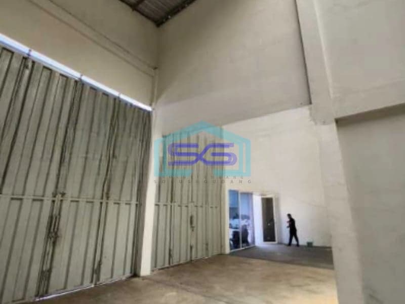 Disewakan Gudang Luas Bangunan  144 m² Ada Kantor di Kalideres Jakarta Barat