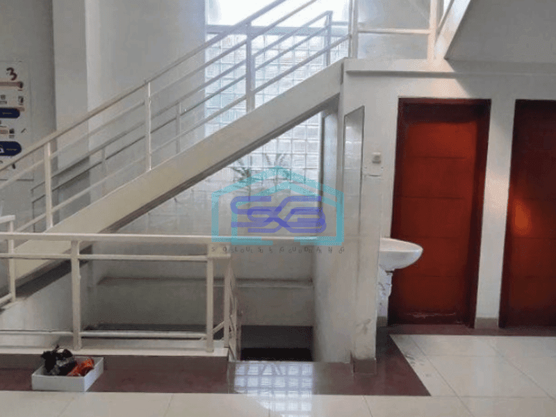 Disewakan Ruang Usaha Cocok Untuk Segala Bisnis Luas Bangunan  1000 m² di Geger Kalong Bandung