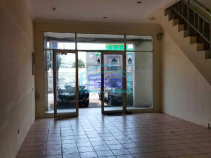 Dijual Ruko 3 Lantai Hadap Jalan Raya Siap Pakai Di Lokasi Strategis Serpong Tangerang Selatan Luas Bangunan  230 m²