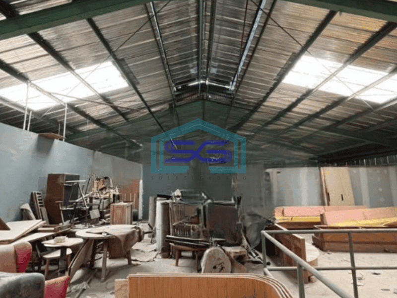 Dijual Gudang Ex Workshop Furniture Luas Bangunan 1000 m² Lokasi Bebas Banjir Cipondoh Tangerang