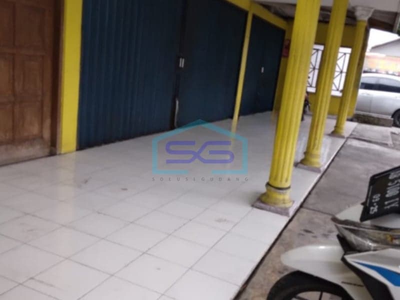 Disewakan Ruko Strategis di Sleman Yogyakarta Luas Bangunan 200m2