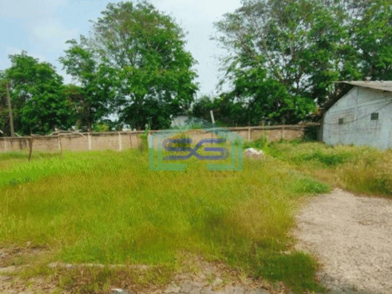 Dijual Cepat Tanah dan Bangunan Luas Tanah 27070 m² di Pasar Kemis Tangerang