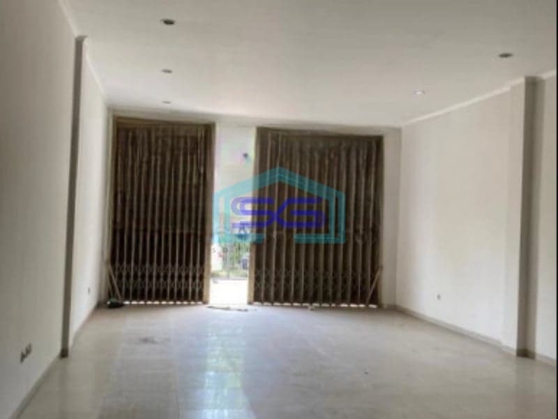 Disewakan Ruko 3 Lantai Luas Bangunan  198 m² di Rungkut Surabaya