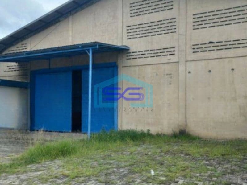 Disewakan Gudang Ada kantor Luas Bangunan  2400 m² di Cikupa Tangerang