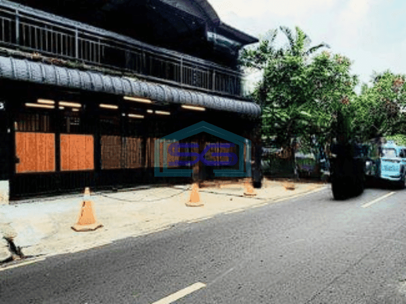 Dijual Ruang Usaha Siap Huni Bersih Rapih 2 Row Di Jati Padang Jakarta Selatan LB 600m2