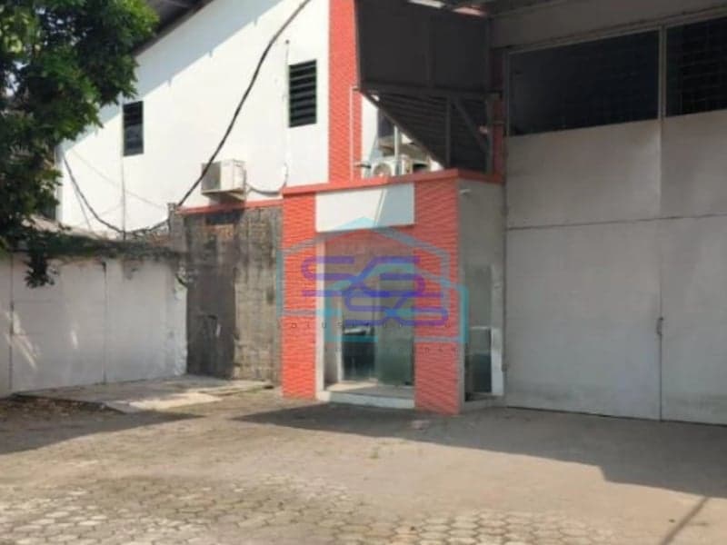 Disewakan Gudang Ada Kantor Luas Bangunan  800 m² Lokasi di Cipondoh Tangerang