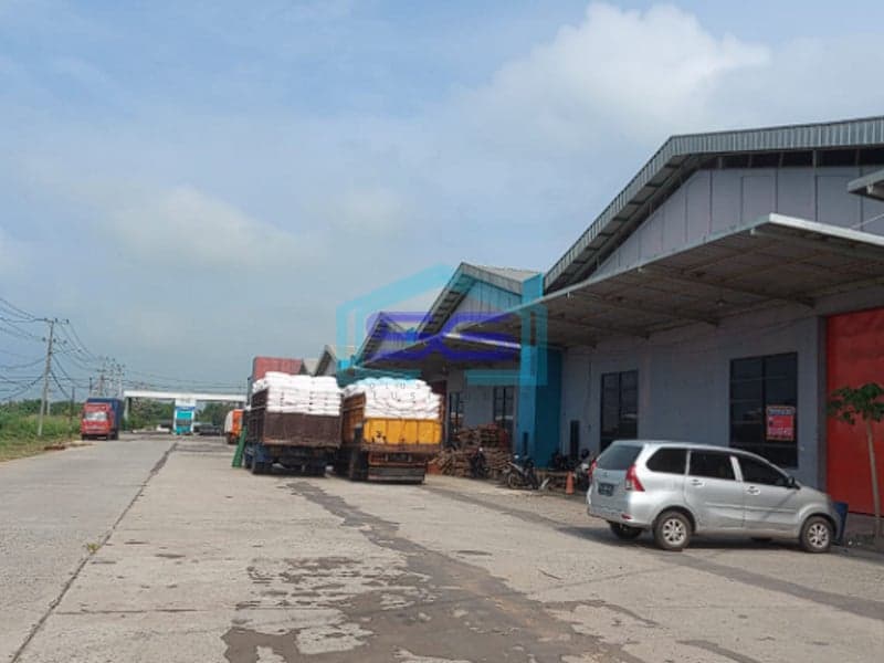 Disewakan Gudang Besar di Komplek Pergudangan di Banyuasin Palembang LT 1334m2